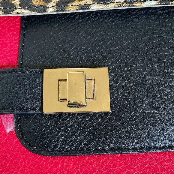 Red bag - Picture 13 of 13